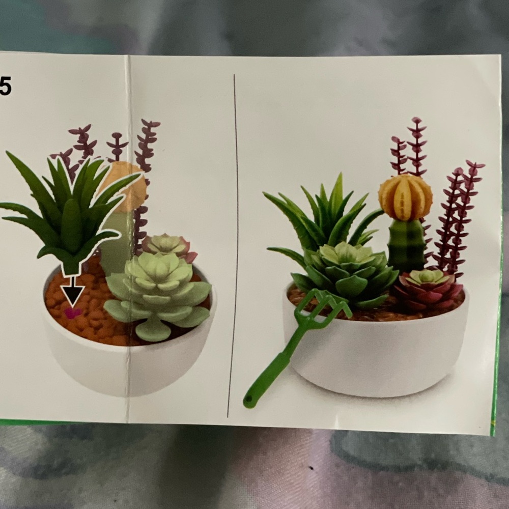 Mini Brands Create Garden